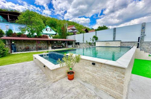 Orsova House | Casa Verde