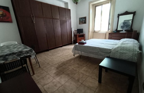 Cosenza House | Casa vintage minimo 48 ore prima per prenotare