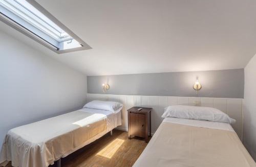Navaluenga House | Casa Viria