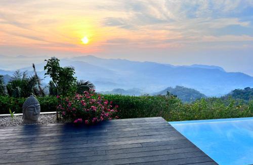 Puerto Carrillo House | Casa yin yang
