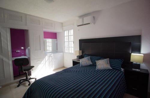 Downtown Cancun House | Casa Zac Nicte Mx-Habitacion IXCHEL
