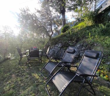 Marone House | CasaDolcelago Marone Villa con Giardino Vista Lago Private Parking