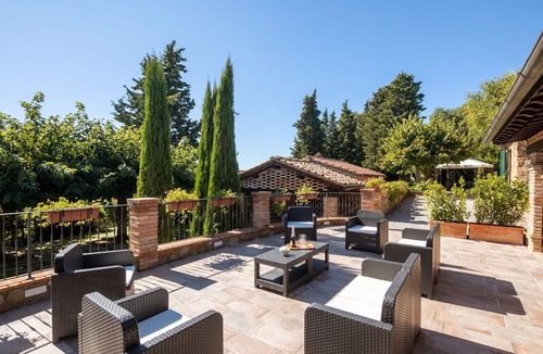 Sinalunga Villa | Casale Poggio al Vento In Sinalunga, Tuscany