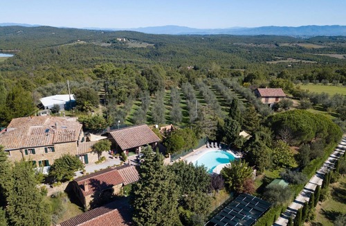 Sinalunga Villa | Casale Poggio al Vento In Sinalunga, Tuscany