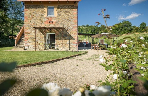 Terranuova Bracciolini Villa | Casale Vite 4, Emma Villas