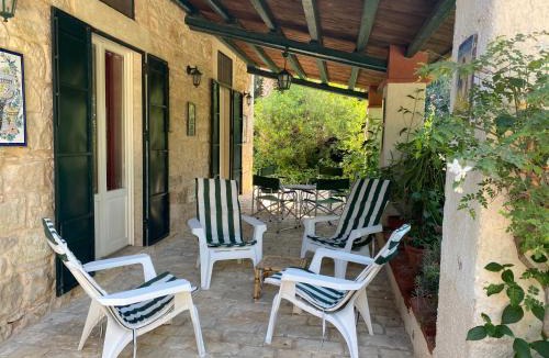 Caucana-finaiti-casuzze-finaiti Nord Villa | Casale Vignazze - villa in campagna ideale per 8-10 persone a 500 m dalla spiaggia di Punta Secca