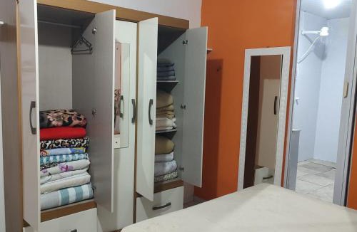Sacramenta House | Casarão 3 quartos com ar e garagem