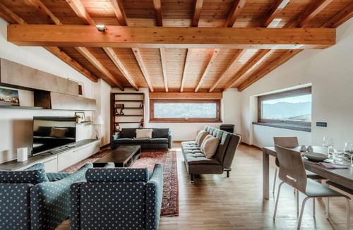 Maslianico Apartment | Casarico - by MyHomeInComo