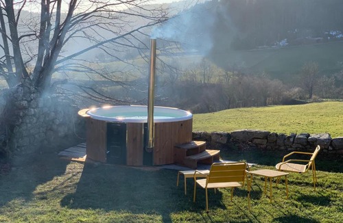 Vaudevant Villa | CASARIOU Les Bernards Villa Grande bâtisse 12p avec cheminée bain nordique billiard piscine