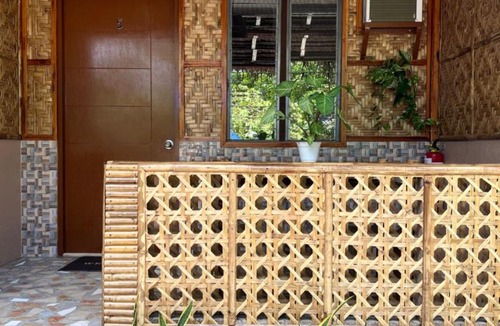 Clarin Bed & Breakfast | Casas de Ruumar Bed and Breakfast-Bar-Two rooms for family available