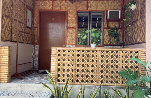 Clarin Bed & Breakfast | Casas de Ruumar Bed and Breakfast-Bar-Two rooms for family available