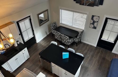 Maggie Valley Cottage | Cascade Cabin- 3BD/2BAhome, sperate game room with sleeping area, hot tub