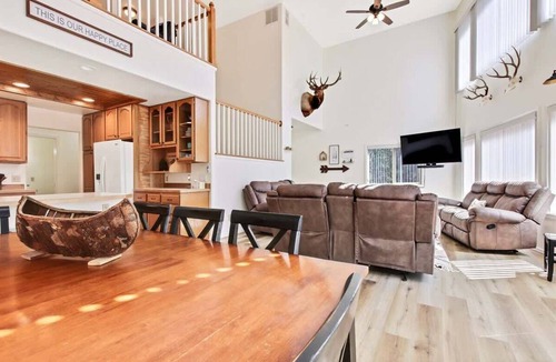 Cascade Cabin | Cascade Cabin Mountain Getaway with Private Beach