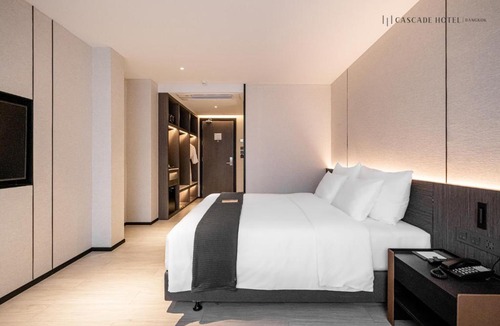 Khlong San Hotel | Cascade Hotel Bangkok