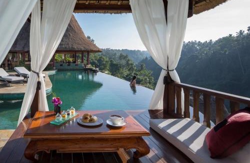 Andong Resort | CasCades Suites