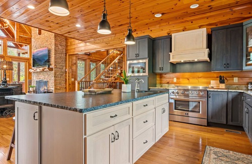 Caton Cabin | Cascading Falls Lodge ~ Private Waterfall & Pickleball Court