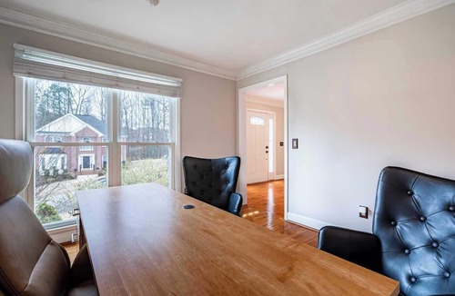 Clarkdale House | Cascading Meadows Retreat｜Pet-Friendly｜Garage Access｜Flex-Lease｜Study #42003