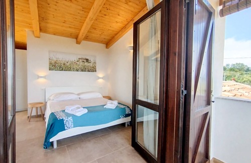 Zambrone Apartment | cascina salaco