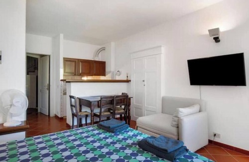 Manarola Apartment | Casestate Home Abroad - Dolphin | Ocean Views and Relaxation in the Heart of Manarola