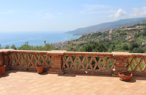 Cetraro House | Casetta ai Malvitani with a panoramic view of the sea
