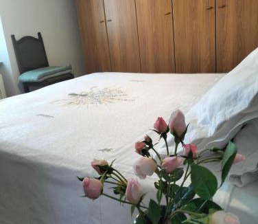 Camerana House | Casetta delle rose