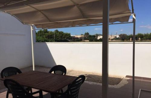 Capilungo Apartment | Casetta Girasole a due passi dal mare