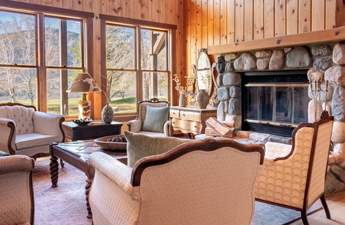 Twisp Hotel | Casia Lodge and Ranch