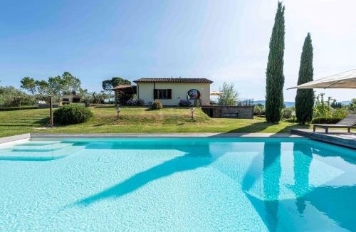 Montevarchi Villa | Casina al Vento by Mmega