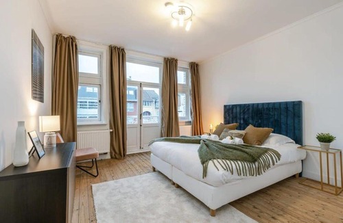 Blankenberge House | Casiola - Authentic townhouse near the beach - pets welcome!