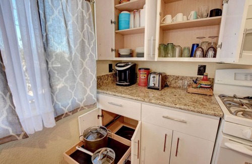 Sunrise Manor House | Casita-cabana & pool NellisAFB Close King&Qu City & Mt Views