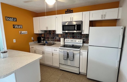 Town N County Park Apartment | Casita Cortes is quiet, cozy and centrally located in Tampa.