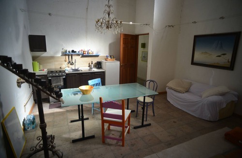 El Centenario House | Casita La Capilla - A quiet garden home with sparkling pool