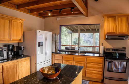 Midpines Cabin | Casita Manzanita near Yosemite National Park
