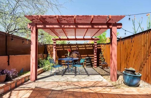 Palo Verde House | Casita Roca: The Honey~Hued Hideaway!