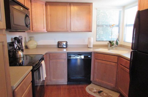 Tucson Condo | Casita-Single Story-Wood Floors-High Ceilings-Extended Patio 1Mountain Views!