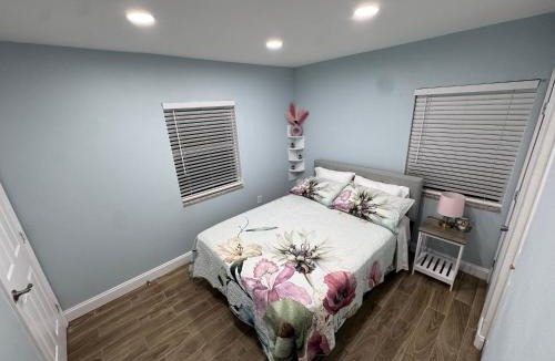 Pinellas Park Hostel | Casita Zen