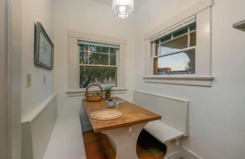 West University House | Casitas #2 & #3 Compound