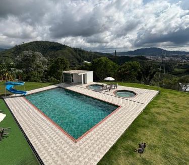 La Estrella Hotel | CASONA HOTEL LA DIVISA