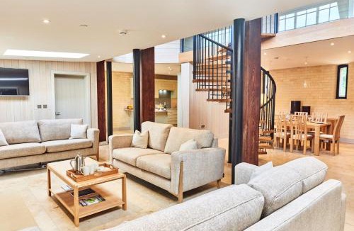 Matfen House | Caspian House