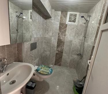 Umraniye Apartment | Caspian modern