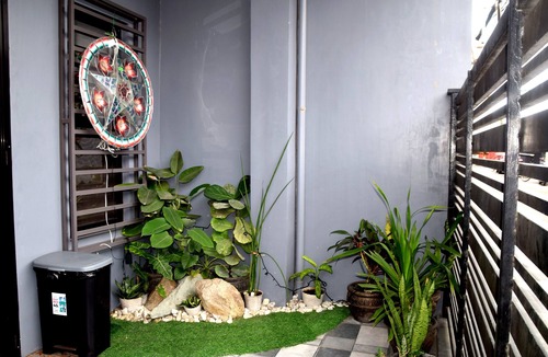 Balayan House | Cassa De Yorme, Charming 2-bedroom house in enjoyable Balayan with AC