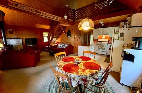Town of Macomb Cabin | Cassetta's View - Hickory Lake N.Y.