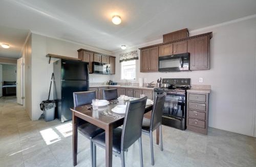 Cassopolis House | Cassopolis Cabin w/On-Site Fishing Pier!