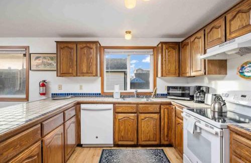 Seaside House | Castaway Cottage.