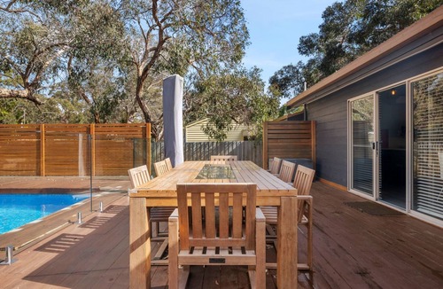 Anglesea House | Castaway Place