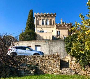 Golfe Juan Villa | Castel Horizon - Super Cannes - 360 Degrees View