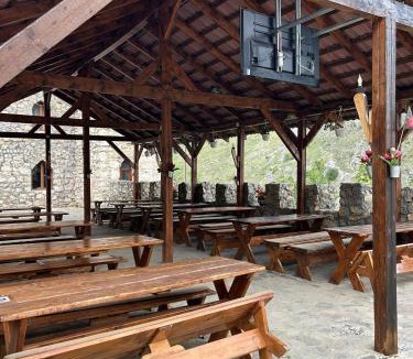 Livezile Hotel | Castel Templul Cavalerilor