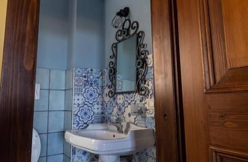 Mosciano Sant'Angelo Bed & Breakfast | Castello di Petecciano