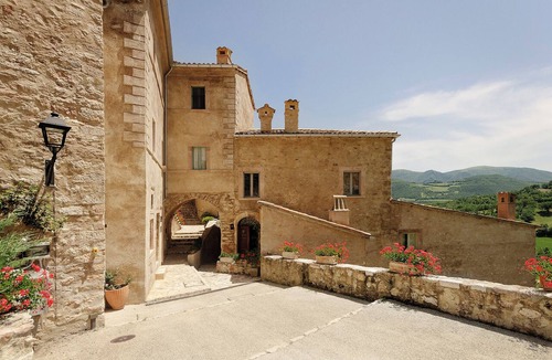 Sellano Hotel | Castello di Postignano Relais