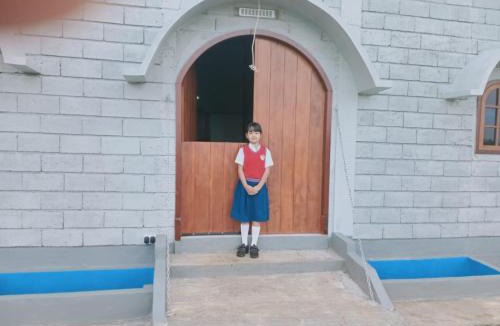 Tomohon Hotel | Castello